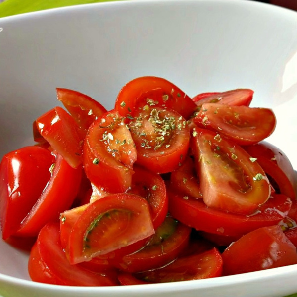 Salată de roșii