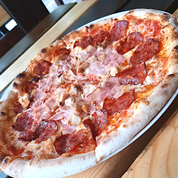 Pizza Quattro Carni